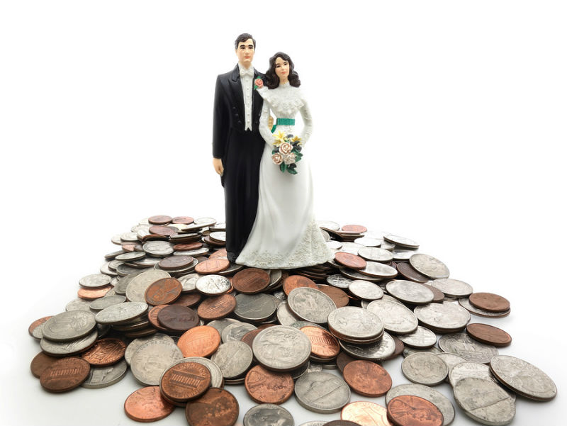 Destination Wedding Etiquette: Paying For Your Guests