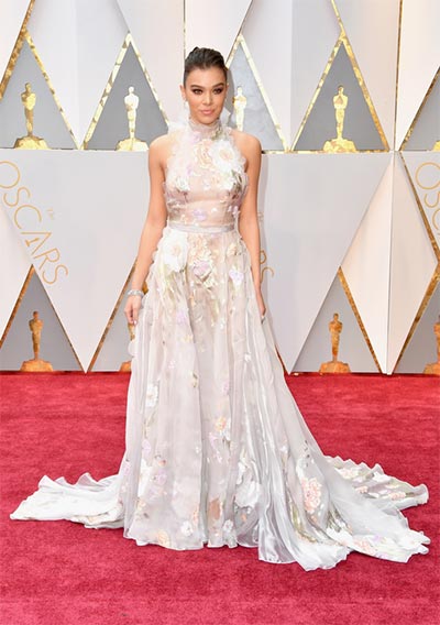 Hailee Steinfeld in Ralph & Russo | Oscars | Wedding Fashion