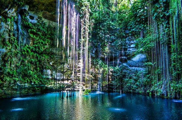Cenote in Rivieria Maya | Destination Wedding Weekend Ideas for Guests